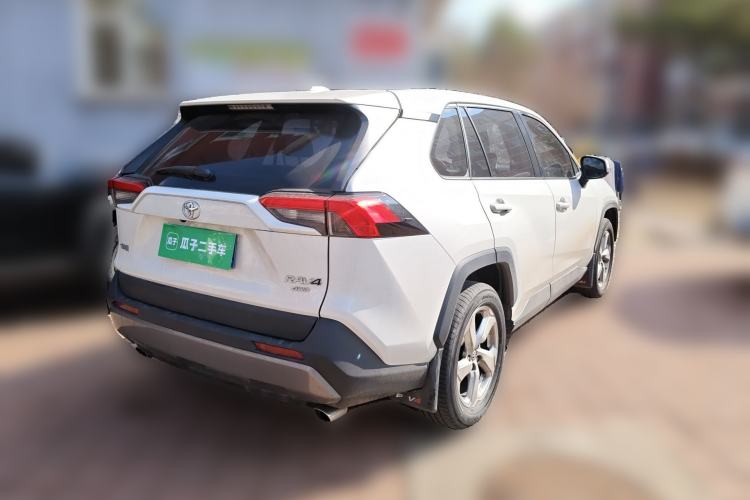 Used Toyota RAV4 2020 2.0L CVT 4x4 Style PLUS Edition Rear Right 45 Deg