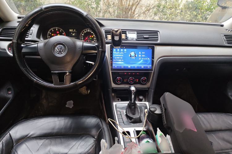 Used Volkswagen Passat 2011 1.8 TSI DSG Prestige Edition Center Console