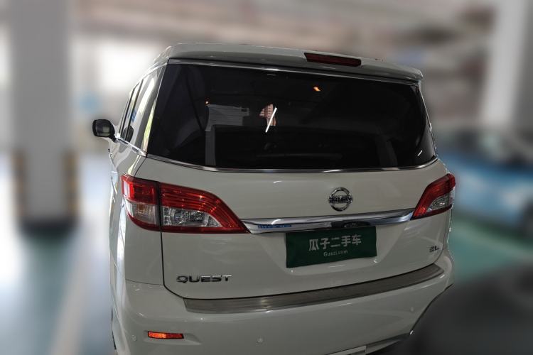 Used Nissan Quest 2015 3.5L SL Rear