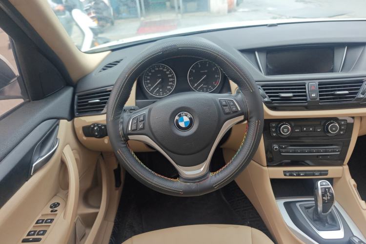 Used BMW X1 2014 sDrive18i Leading Model