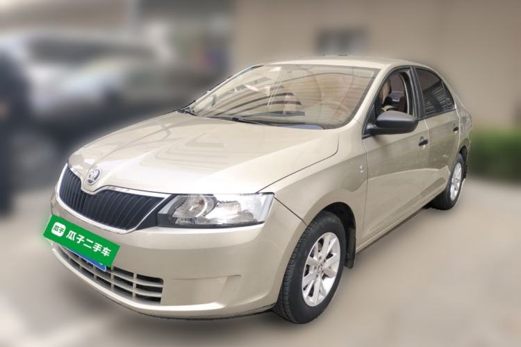 Used Skoda Rapid 2016 1.6L Manual Front-Wheel-Drive Version