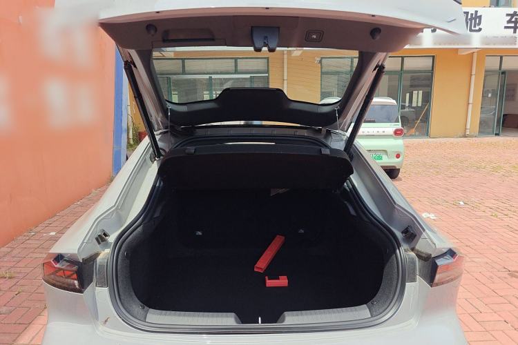 Used Changan UNI-V 2024 1.5T Prestige Sport Edition
