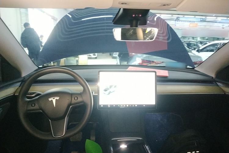 Used Tesla Model Y 2022 Revised Version Rear-Wheel Drive Center Console