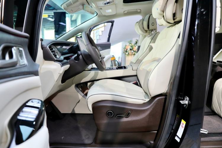 Used Denza D9 2024 DM-i 980 Four-Wheel Drive Prestige Model