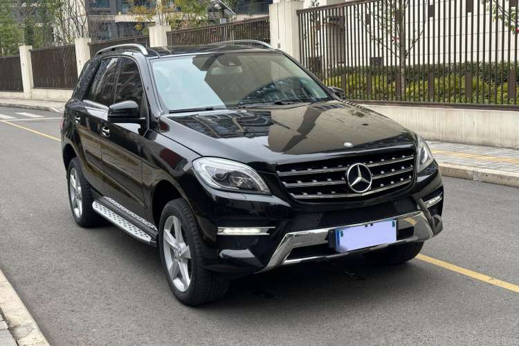 Used Mercedes-Benz M-Class 2014 ML 400 4MATIC Dynamic Model