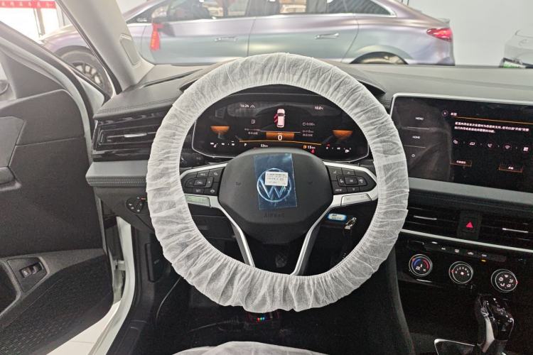 Used Volkswagen Sagitar 2025 Facelift 200TSI DSG Flyover Edition
