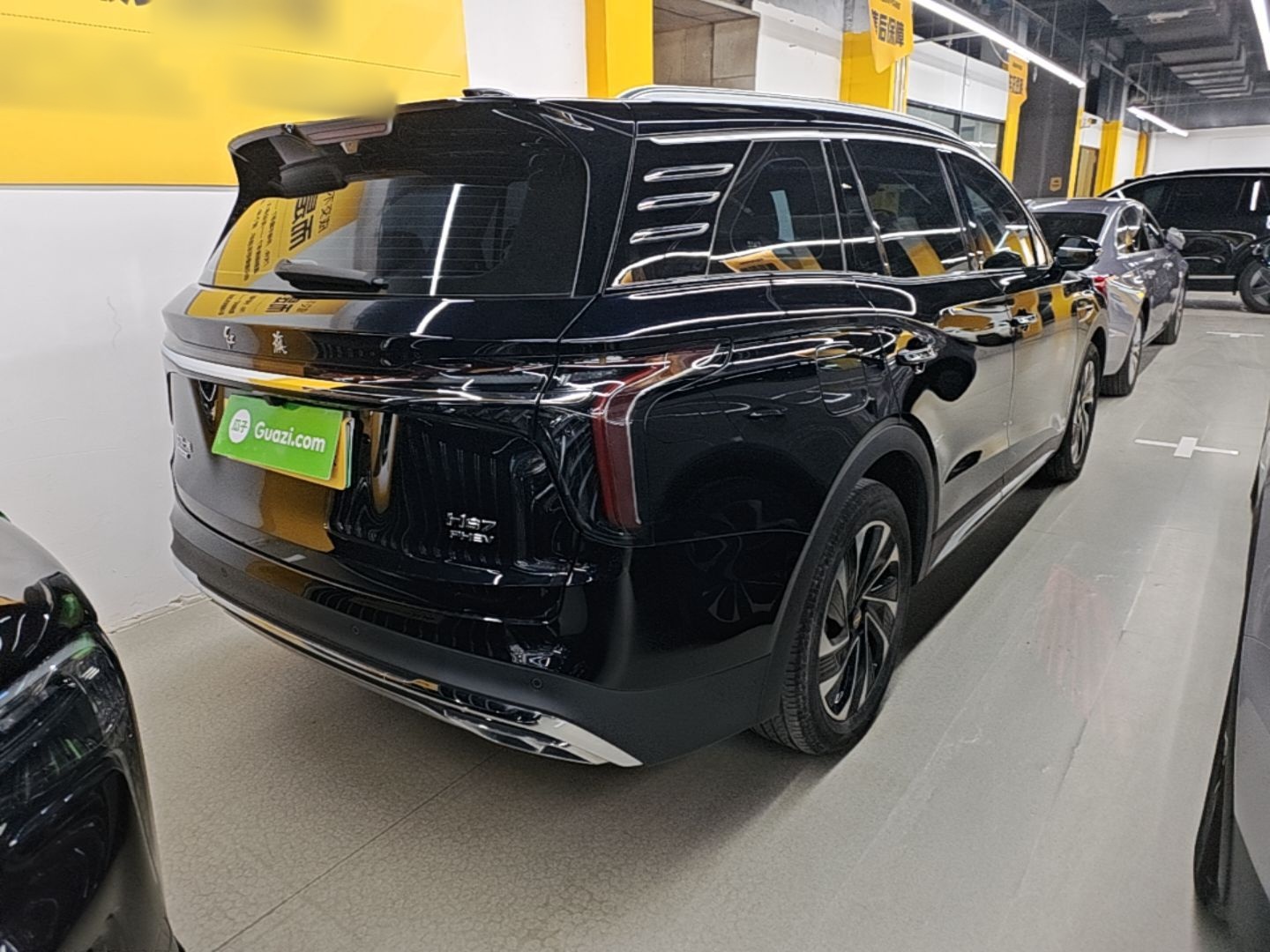 Hongqi HS7 PHEV 2024 2.0T PHEV Four-Wheel Drive Flagship Edition 6 Seats — снимка 6