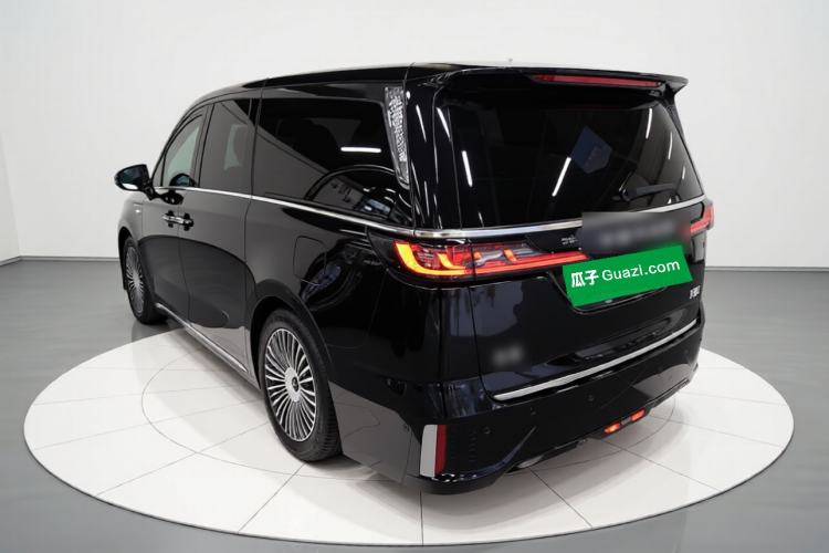 Used VOYAH Dream 2025 PHEV Four-Wheel-Drive Flagship Kunpeng Edition
