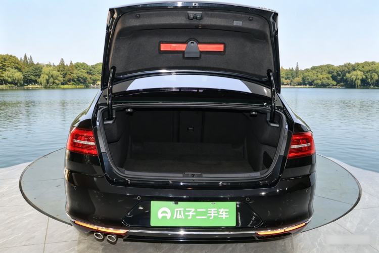 Used Volkswagen Magotan 2018 330TSI DSG Advanced Model Trunk