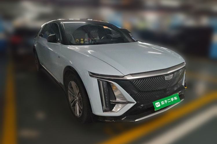 Used Cadillac LYRIQ 2022 Rear-Drive Long-Range Luxury Edition Front Right 45 Deg