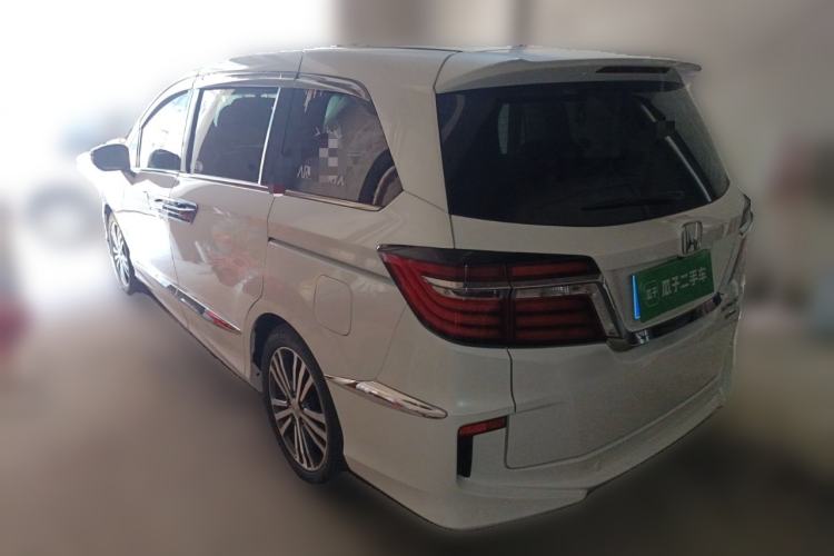 Used Honda Elysion 2016 2.4L Classic Edition
