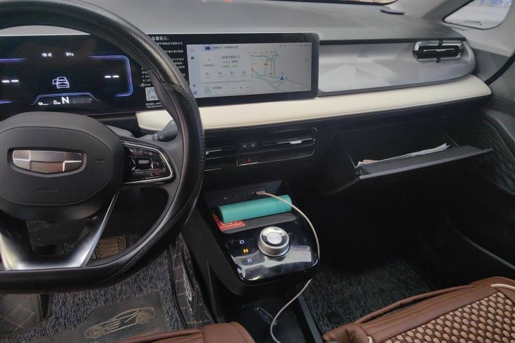 Used Geometry E Firefly 2024 301km Flowing Light