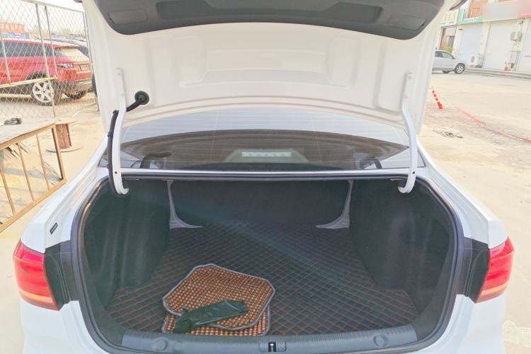 Used Volkswagen Lavida 2019 Lavida Start 1.5L Automatic Trendy Version China VI Standard Trunk