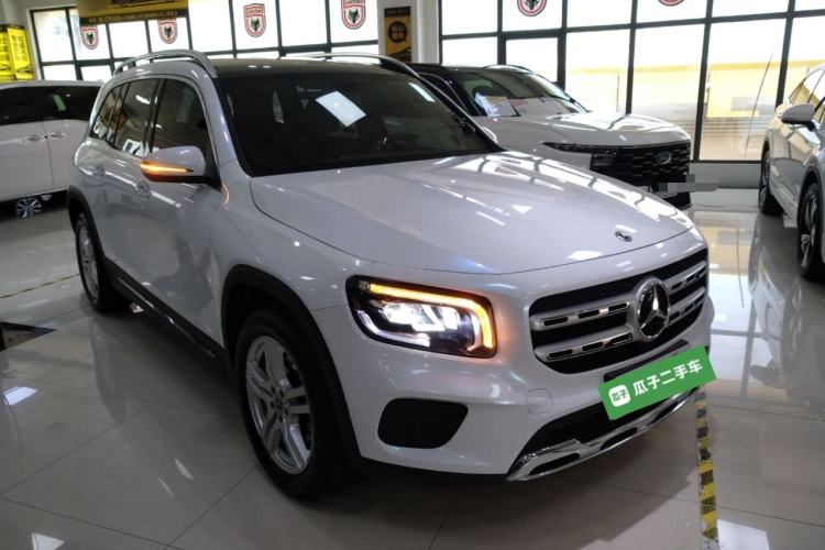 Used Mercedes-Benz GLB 2020 Updated GLB 200 Dynamic Edition Front Right 45 Deg