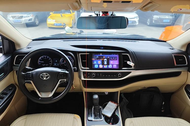 Used Toyota Highlander 2018 2.0T Two-Wheel Drive Elite Edition 7 Seats China VI Standard