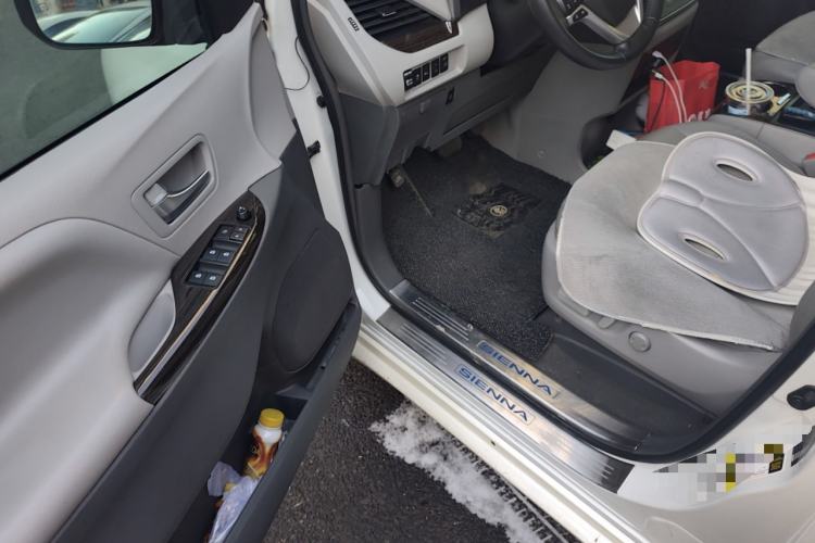Used Toyota SIENNA 2016 3.5L Two-Wheel Drive 7-Seater Parallel Import
