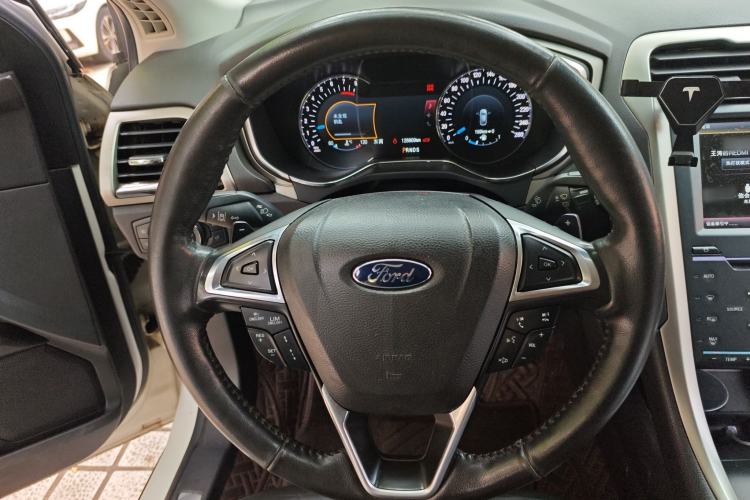 Used Ford Mondeo 2013 2.0L GTDi240 Flagship Edition
