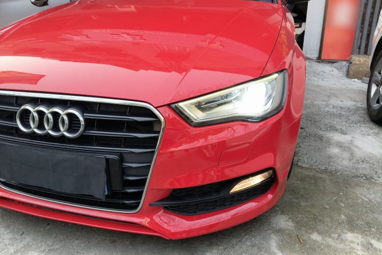 Used Audi A3 2014 Limousine 40 TFSI S line Comfort Model