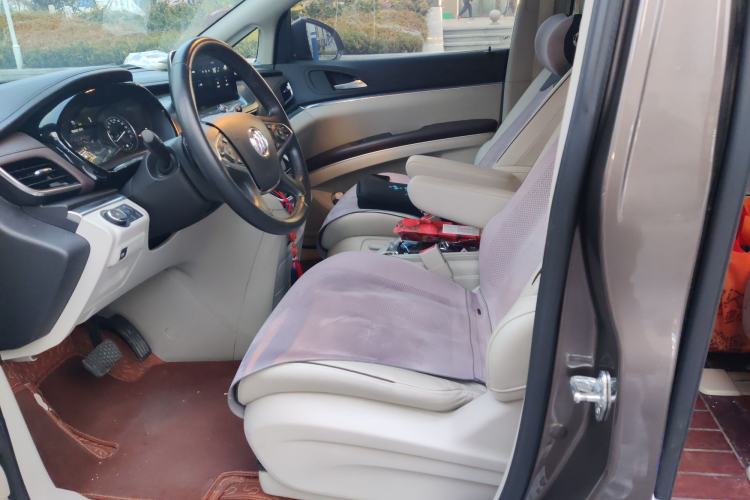 Used Buick GL8 2021 Land Cruiser Executive 652T Premium Model