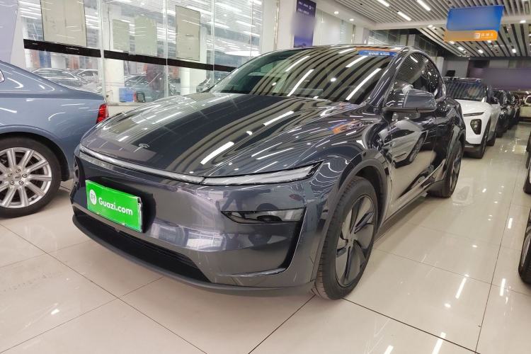 Used Tesla Model Y 2025 Rear-Wheel-Drive Version