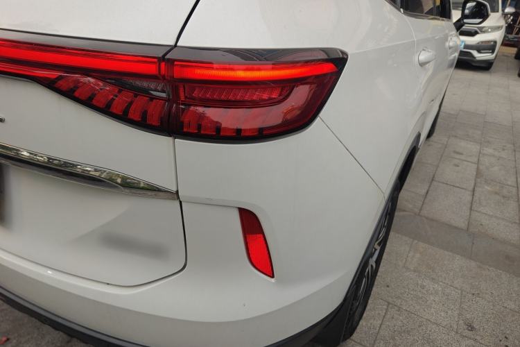 Used Haval H6 2021 3rd Generation 1.5T Automatic Two-Wheel Drive Max Right Rear Taillight