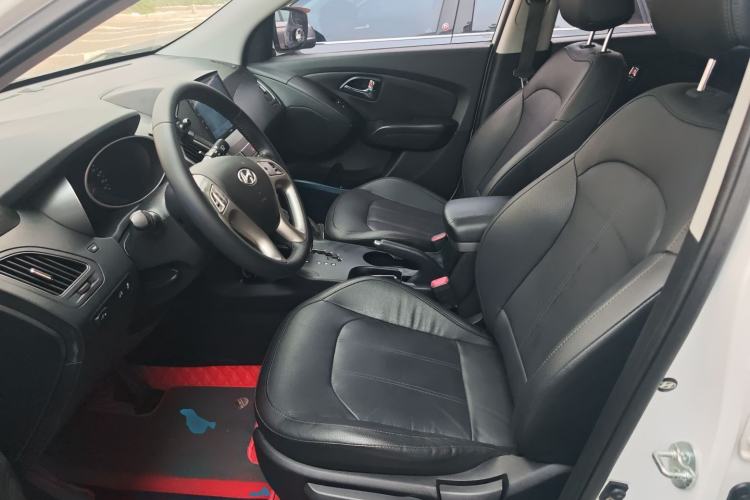 Used Hyundai ix35 2015 2.0L Automatic 2WD Smart Version China V Standard
