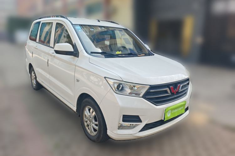 Used Wuling Hongguang 2019 1.5L S Standard Version China VI LAR
