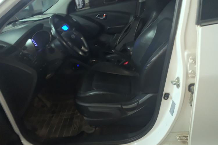 Used Hyundai ix35 2015 2.0L Automatic 2WD Smart Version China V Standard