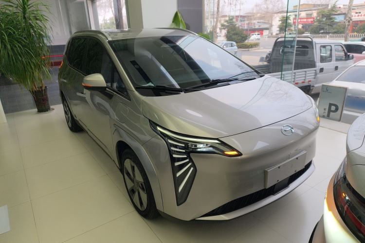 Used AION Y 2023 Younger