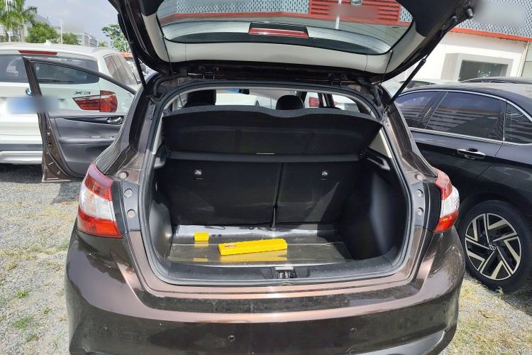 Used Nissan Tiida 2016 1.6L CVT Smart Drive Edition