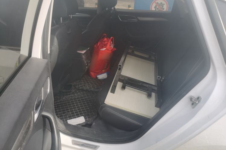 Used Roewe i6 2019 PLUS 1.6L CVT 4G Connected Flagship Deluxe Edition
