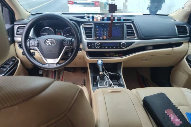 Used Toyota Highlander 2018 2.0T Four-Wheel Drive Prestige Version 7 Seats China V Emission Standard
