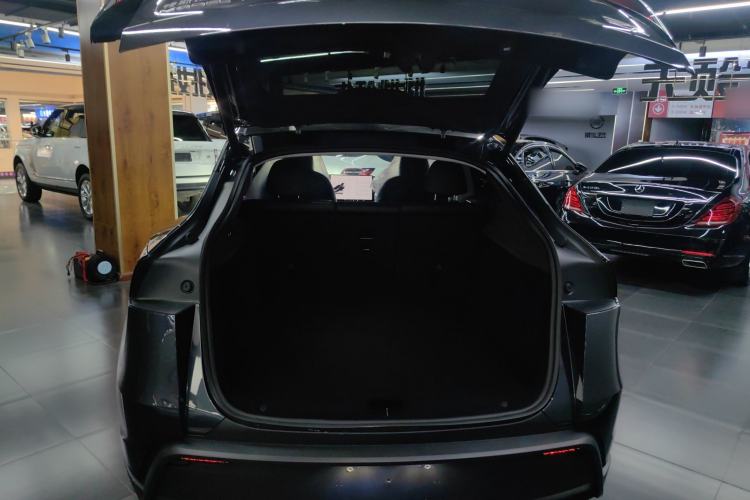 Used Tesla Model Y 2025 Long-Range All-Wheel Drive First Edition