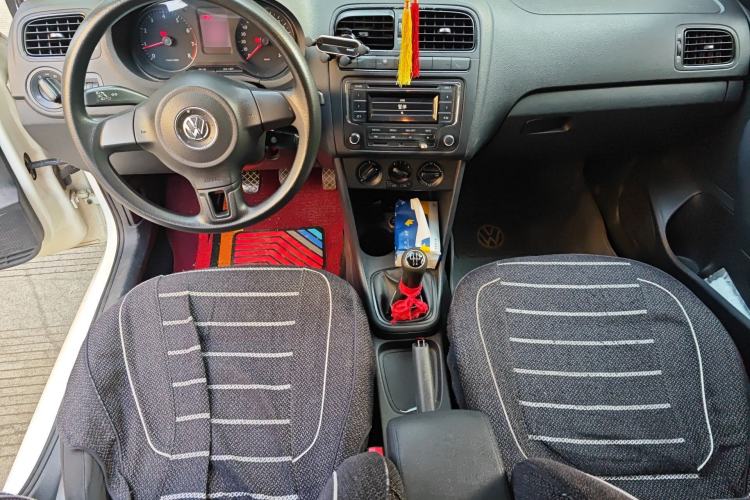 Used Volkswagen Polo 2013 1.4L Manual Fashion Edition