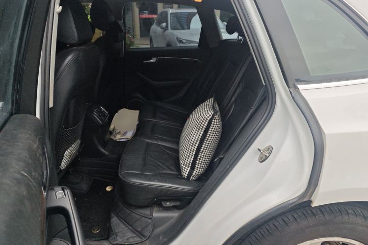 Used Audi Q5 2013 40 TFSI Comfort Edition Left Rear Seat