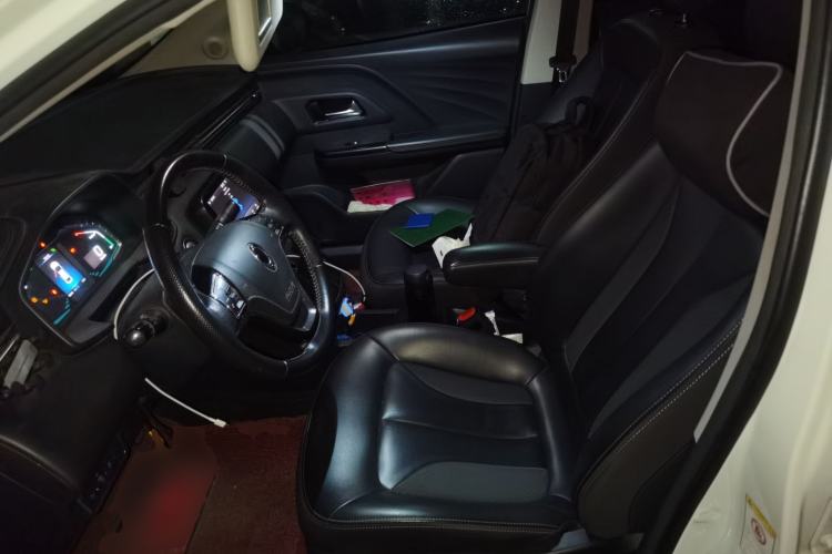 Used ORA iQ 2018 High-Range Version Smart Connectivity Model
