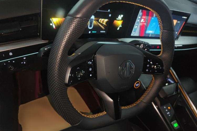 Used MG 5 Scorpio 2022 1.5T Trophy Sport Luxurious Edition