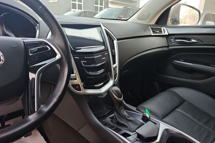 Used Cadillac SRX 2015 3.0L Comfort Version
