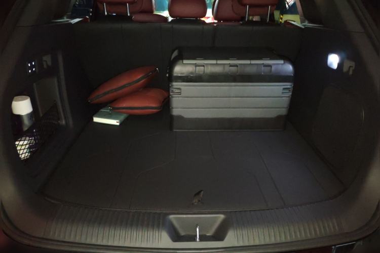 Used Hongqi HS6 PHEV 2026 240 Smart Hybrid Version Trunk