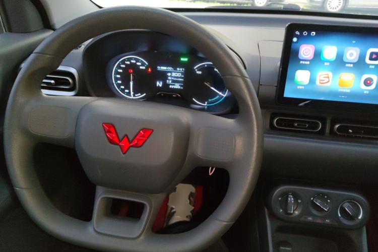 Used Wuling Hongguang New Energy 2024 All-Electric Model 300KM Practical Version