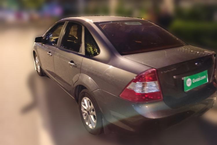 Used Ford Focus 2013 Sedan Classic 1.8L Automatic Base Model