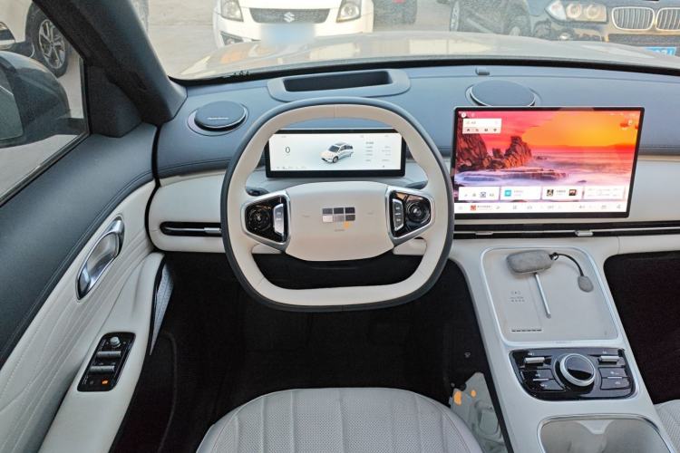 Used Geely Galaxy Galaxy Xingjian 7 EM-i 2025 120km Exploration+ Version