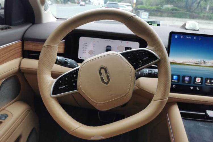 Used Hima AITO M7 2024 1.5T Intelligent Driving 4WD Max Edition 5 Seats
