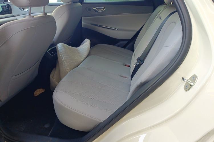 Used BYD Sealion 06 New Energy 2025 Model DM-i 170 Navigation Pro Edition Left Rear Seat