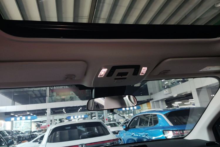 Used Toyota SIENNA 2024 2.5L Hybrid Comfort Edition Headliner