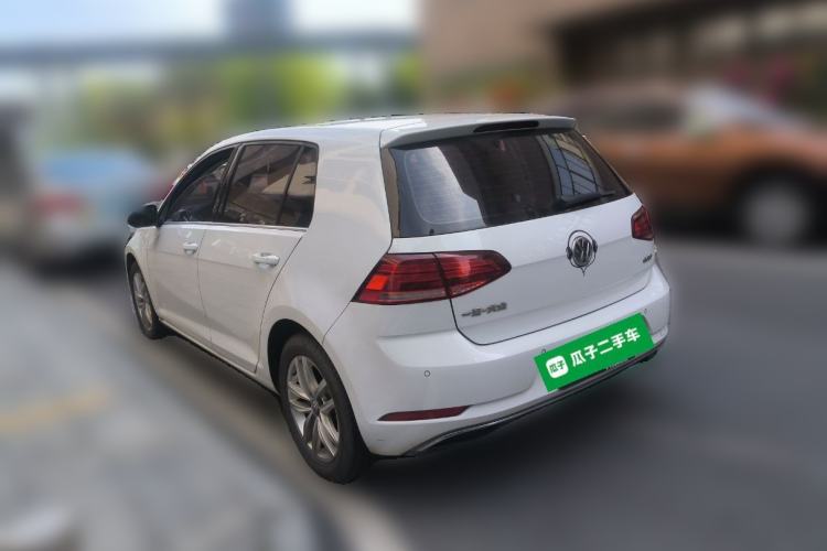 Used Volkswagen Golf 2018 230TSI Manual Comfort Version
