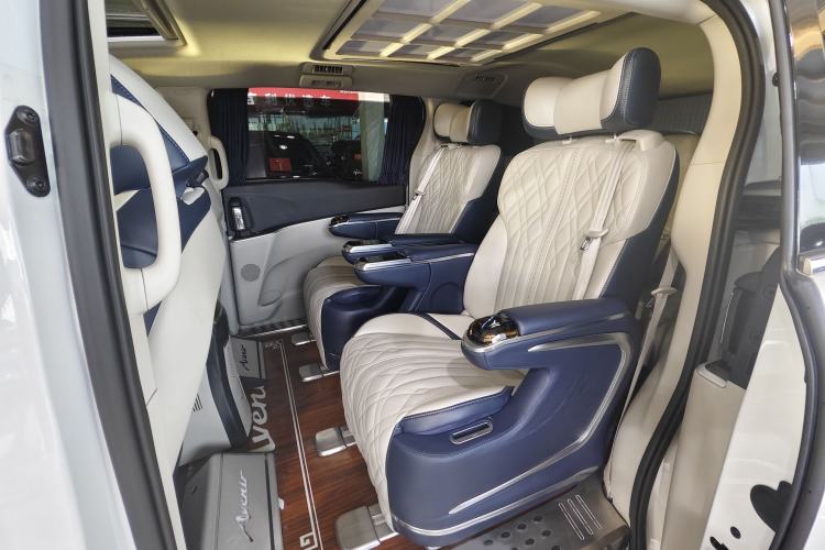 Used Buick GL8 2021 Land Cruiser Executive Class 652T Luxury Model
