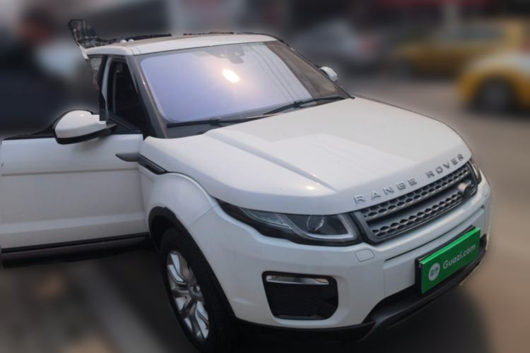 Used Land Rover Range Evoque 2018 240PS PURE Style Edition Front Right 45 Deg