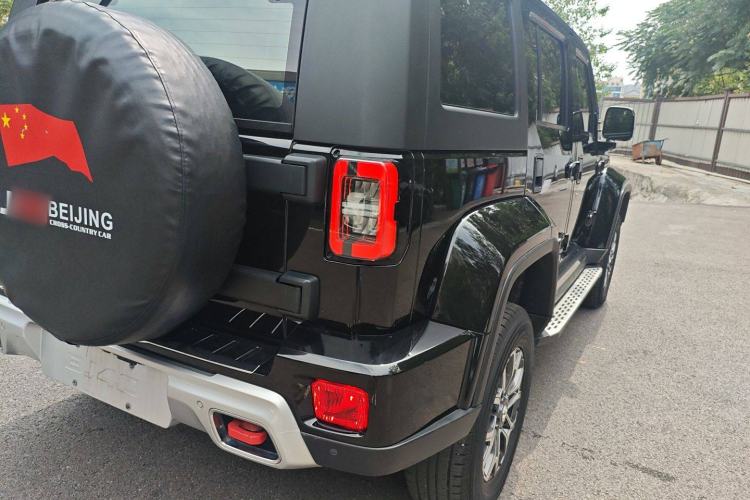 Used BAIC Off-Road BJ40 2019 2.3T Automatic Four-Wheel Drive Urban Hunter Edition Premium Model China VI Emission Standard