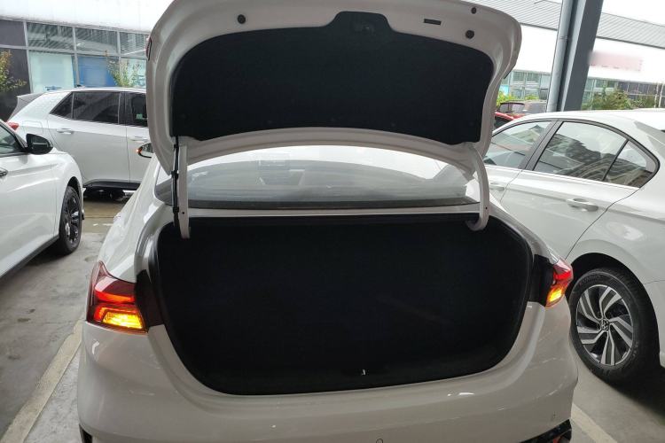 Used Kia K3 2024 1.5L CVT Luxury Smart Edition